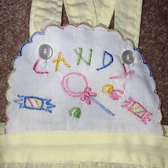 Vintage Mayfair 0/3 months candy embroidered shortalls - Picture 2 of 8